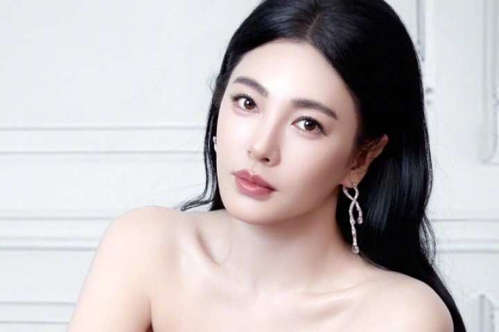 Trương Vũ Kỳ: 'Bạn trai bỏ tôi không lý do'