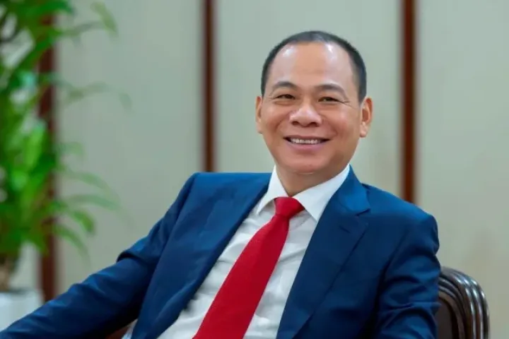 Ông Phạm Nhật Vượng lộ diện tại LPBank, cổ phiếu LPB tăng trần
