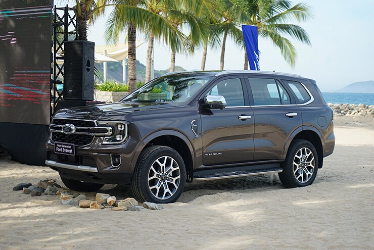Giá xe Ford Everest cập nhật mới nhất tháng 6/2026