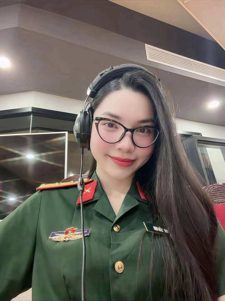 Nhan sắc nữ trung úy 25 tuổi gây sốt ở Miss Grand Vietnam 2026 - 6