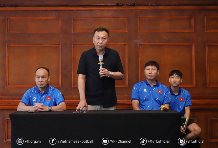 Tuyển Việt Nam tập trung mùa World Cup, 'sếp' VFF nói điều đặc biệt - 1
