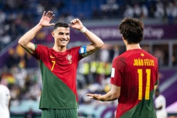 Joao Felix sẽ "cứu" đàn anh Ronaldo ở ĐT Bồ Đào Nha?