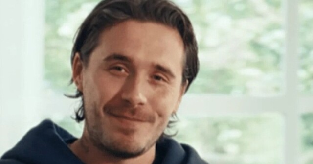 Brooklyn Beckham "nhận 1 triệu USD từ quảng cáo gây tranh cãi"