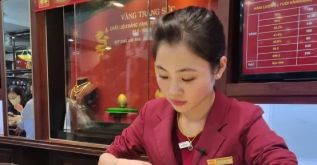 Giá vàng hôm nay (23/6): Lại quay đầu giảm