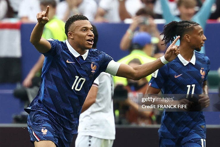 Mbappe phô diễn đẳng cấp