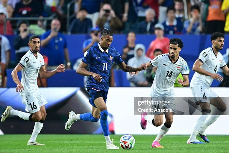Olise tỏ ra quan trọng không kém so với Mbappe