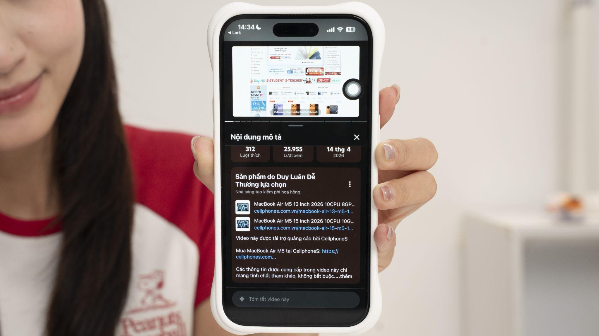 Người xem dễ dàng mua sắm sản phẩm CellphoneS chính hãng ngay trên kênh YouTube của Creators.