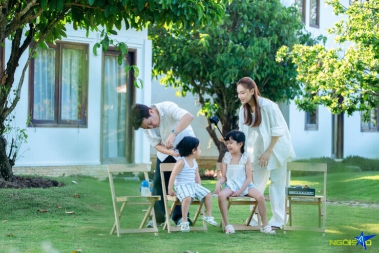 Trường Giang - Nhã Phương khoe tổ ấm hạnh phúc trong nhà vườn nghìn m2