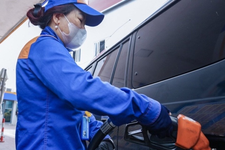 Giá xăng dầu hôm nay 24/6: Dầu thế giới tiếp đà giảm, trong nước sắp điều chỉnh