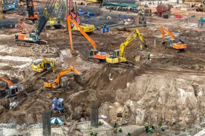 Giá xăng dầu giảm mạnh, sao vật liệu xây dựng không hạ nhiệt mà còn tăng?