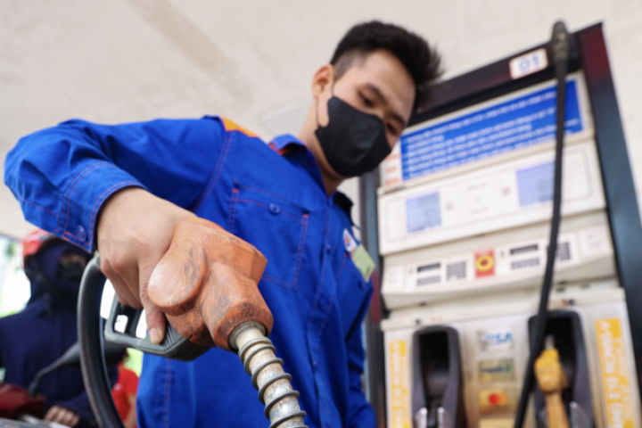 Giá xăng dầu đón nhận tin vui mới, triệu người sẽ được lợi