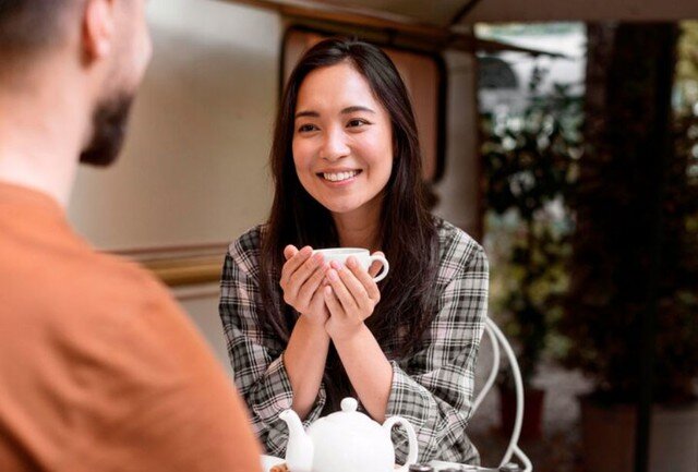 Những người lạc quan luôn nhìn thấy cơ hội trong khó khăn sẽ giúp bạn giữ được tinh thần vững vàng trước thử thách. Ảnh minh họa