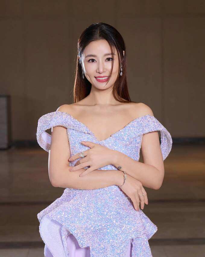 Lâm Tâm Như tuổi 50. Ảnh: Sina