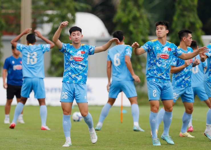 Tuyển Việt Nam đang xuất hiện nhiều nhân tố trẻ hơn bên cạnh các cựu binh giàu kinh nghiệm