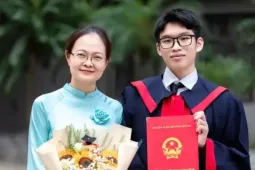 Nam sinh mê Toán trở thành thủ khoa môn Vật lý trường chuyên