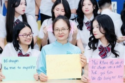 Lớp học Hà Nội lập kỳ tích: Cùng lúc có 4 thủ khoa, gần 93% đỗ trường chuyên