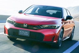 Honda Civic phiên bản hatchback có giá từ 643 triệu đồng