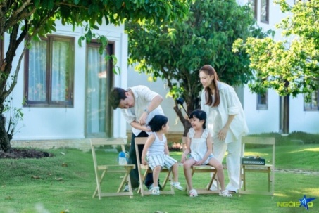Trường Giang - Nhã Phương khoe tổ ấm hạnh phúc trong nhà vườn nghìn m2
