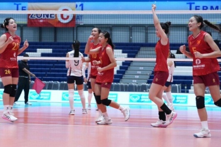 Dàn chân dài U18 bóng chuyền nữ Việt Nam hạ Philippines 3-0, tiến thẳng bán kết