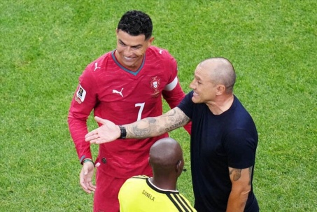 Tin nóng bóng đá World Cup 24/6: Cannavaro muốn Ronaldo thi đấu thêm vài năm