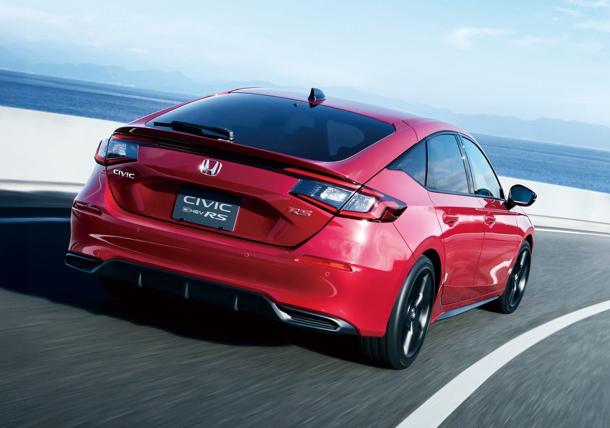 Honda Civic phiên bản hatchback có giá từ 643 triệu đồng - 2