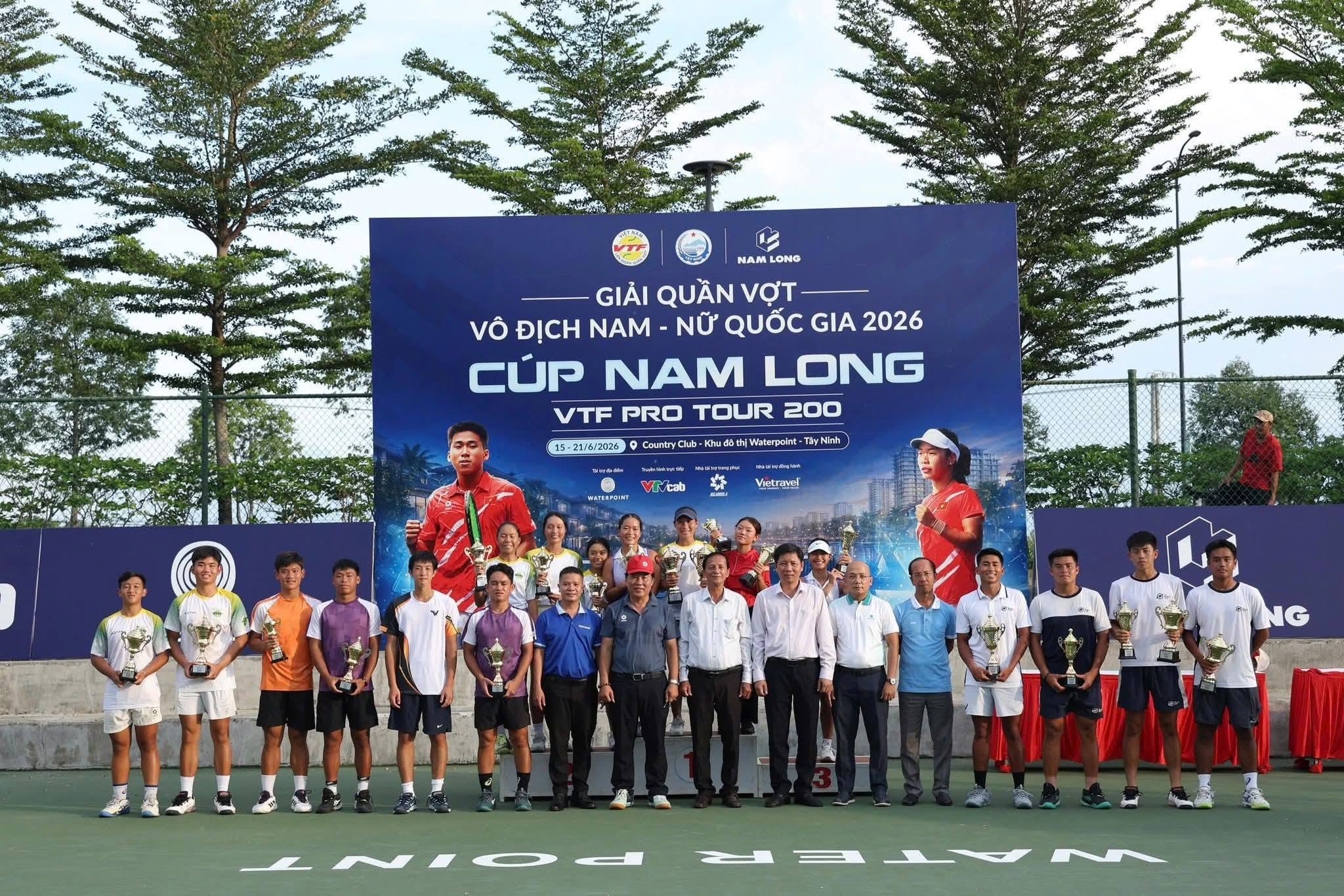 Giải đấu quy tụ nhiều gương mặt hàng đầu của làng quần vợt Việt Nam.