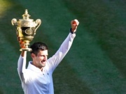 Lời nguyền sân cỏ và canh bạc vĩ đại: Djokovic chinh phục Wimbledon ở tuổi 39