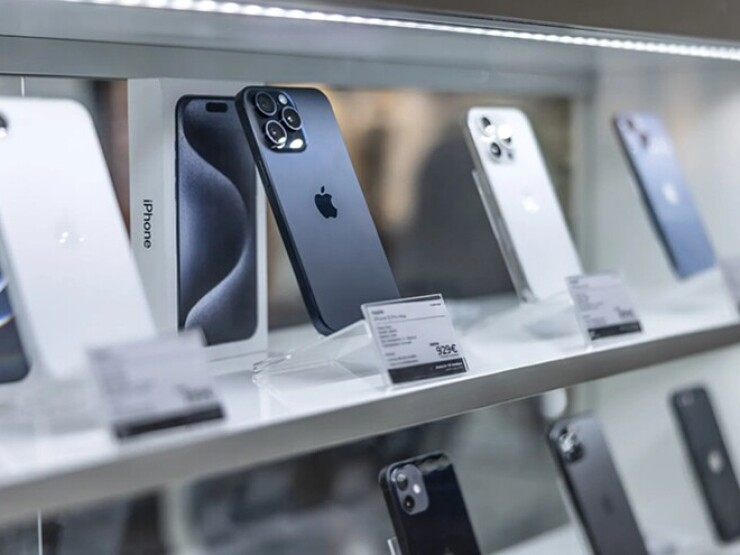 Vì sao người dùng được khuyên mua iPhone cũ lúc này