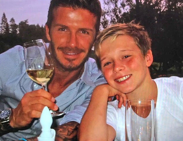 David Beckham đăng ảnh bên Brooklyn ngày nhỏ nhân Ngày của Cha. Ảnh: Instagram