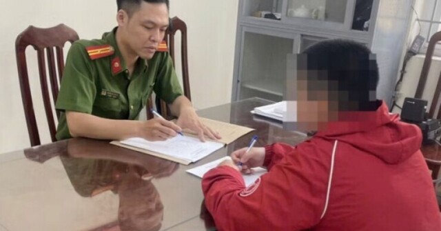 Công an làm việc với shipper kéo lê, hành hung khách nữ ở Hà Nội