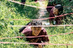 Chồng bỏ giỗ mẹ tôi để đi team building với công ty