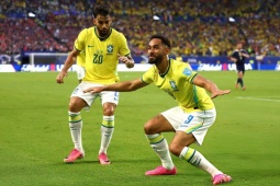 Bóng đá - Nóng bảng xếp hạng World Cup: Brazil chiếm ngôi đầu, chờ đấu Hà Lan - Nhật Bản - Thụy Điển