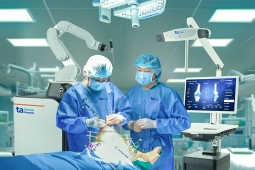 Bệnh viện đầu tiên tại Việt Nam đạt cùng lúc 3 chứng nhận quốc tế về robot AI thay khớp - Gần 100 ca chỉ trong 2 tháng