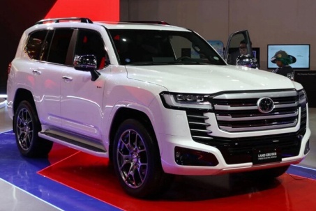 Toyota Land Cruiser Hybrid chốt giá gần 3 tỷ đồng, dự kiến về Việt Nam...