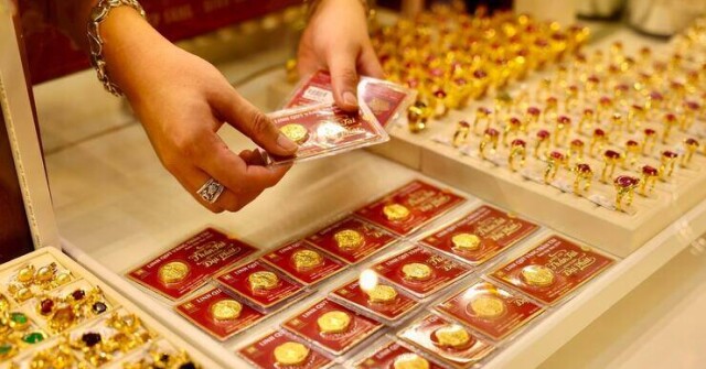 Sáng 25-6, giá vàng, bạc lao dốc, nhà đầu tư số...