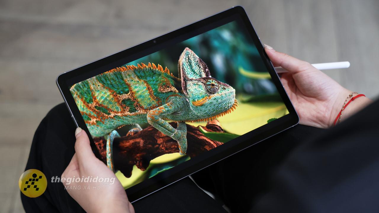 Samsung Galaxy Tab S10 FE phù hợp cho học tập và giải trí hằng ngày. Ảnh: Thế Giới Di Động.
