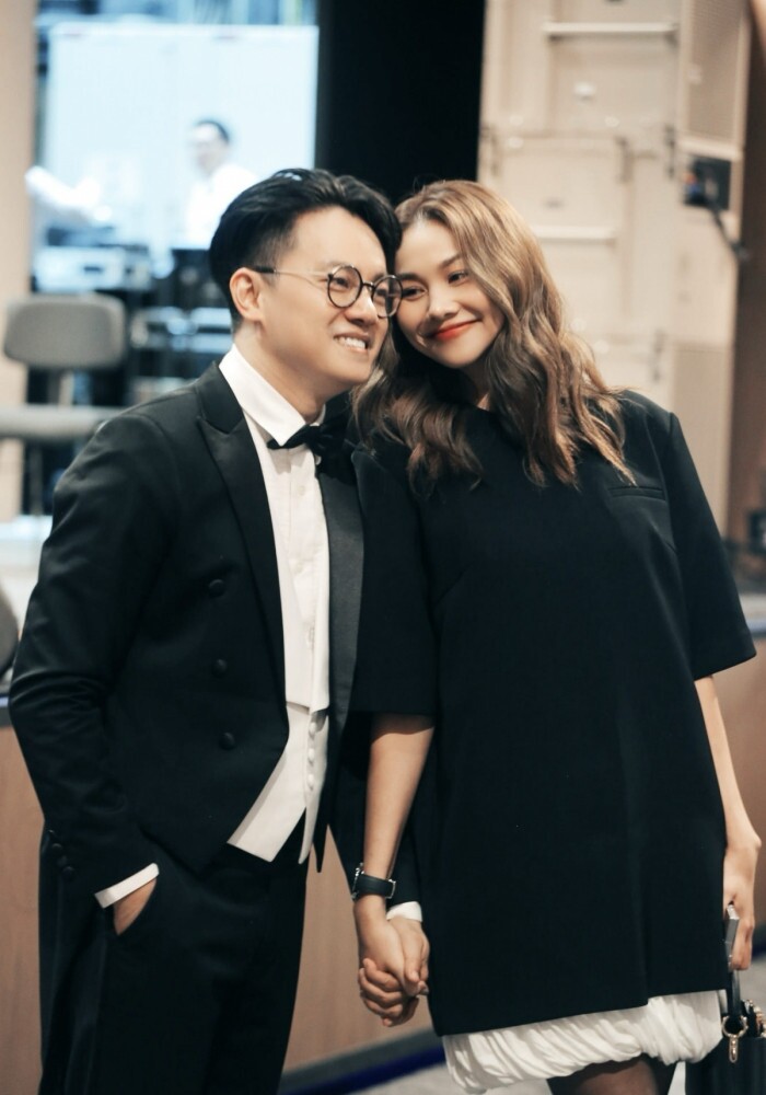 Thanh Hằng viên mãn với hôn nhân bên ông xã - nhạc trưởng Trần Nhật Minh.&nbsp;