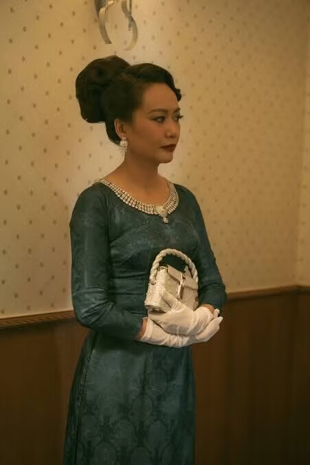 Nếu các cảnh đánh ghen, Madame Sắc gây phẫn nộ thì ở phân đoạn tâm lý, nhân vật khiến nhiều người thương cảm.