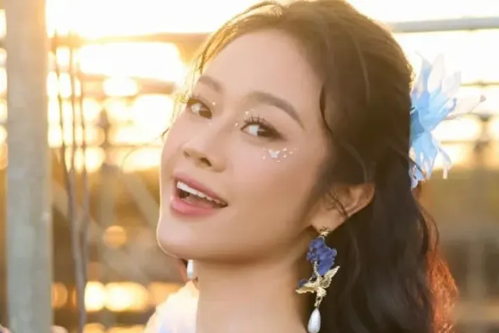 Nữ MC chia sẻ sức ép hâm nóng 20.000 khán giả ở concert Thanh xuân
