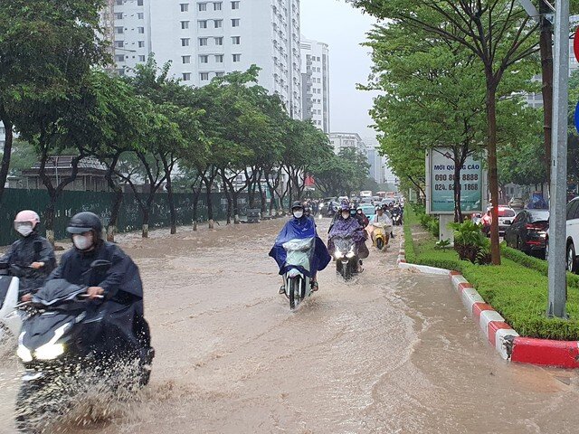Theo dự báo thời tiết, miền Bắc đón mưa dông trên diện rộng. Ảnh: T.H