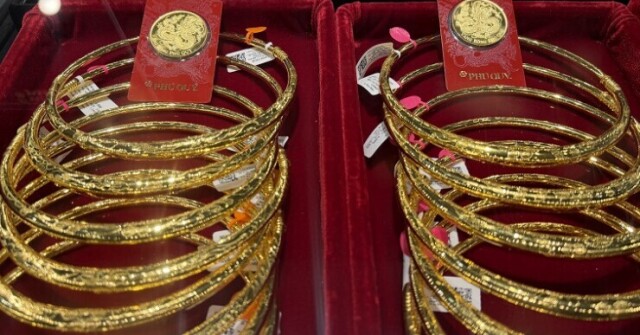 Giá vàng hôm nay (26/6): Quay đầu tăng