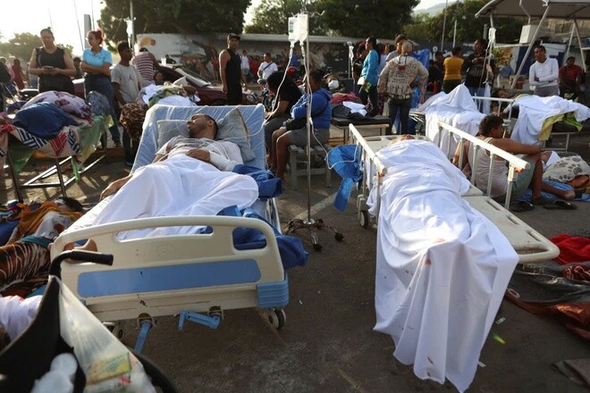 Venezuela đổ nát sau hai trận động đất kinh hoàng, thương vong liên tục tăng - 2