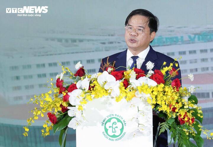 PGS.TS Đào Xuân Cơ, Giám đốc Bệnh viện Bạch Mai. (Ảnh: Quang Minh)