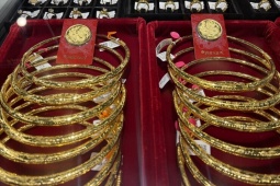 Giá vàng hôm nay (26/6): Quay đầu tăng
