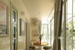 'Tái sinh' nhà tập thể cũ chỉ hơn 20m2 thành tổ ấm thanh lịch