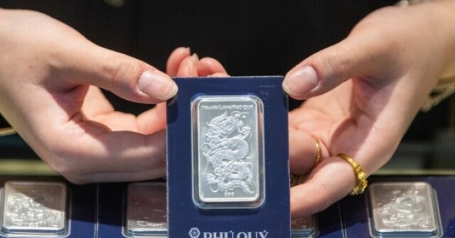 Giá bạc hôm nay 26/6: Bạc Phú Quý, Doji, Ancarat, Sacombank-SBJ giảm còn bao nhiêu?