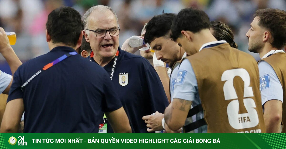 Biến căng dàn sao Uruguay “đảo chính” trước trận Tây Ban Nha, lật ghế HLV Bielsa?