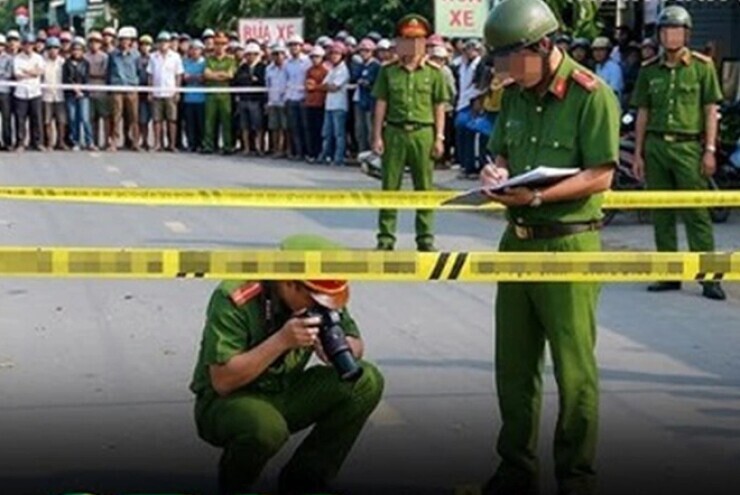 Sáng 27/6: Cô gái bị 2 đối tượng hành hung, sàm sỡ trước cửa nhà
