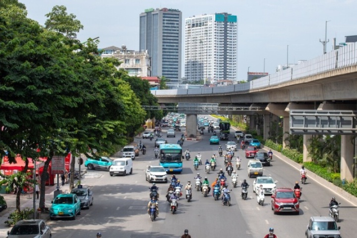 Tuyến đường huyết mạch phía Tây Hà Nội khoác diện mạo mới sau khi dỡ lô cốt