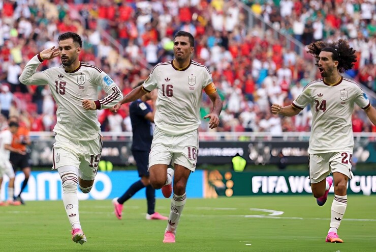 Trực tiếp bóng đá Uruguay - Tây Ban Nha: Thế trận bế tắc (World Cup)